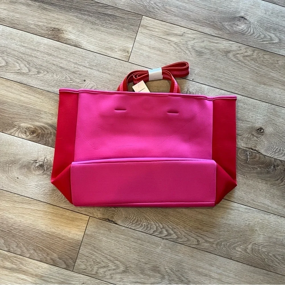 NWT Summersalt Neoprene Beach Tote in Pink/Red 13